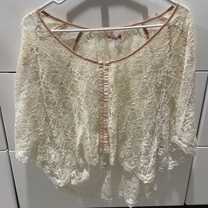 Cream lace boutique blouse